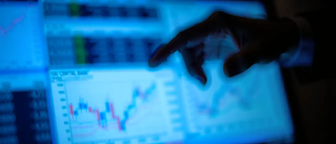 Нефтяная турбулентность и новые прогнозы: почему Сбербанк ожидает заморозки ключевой ставки