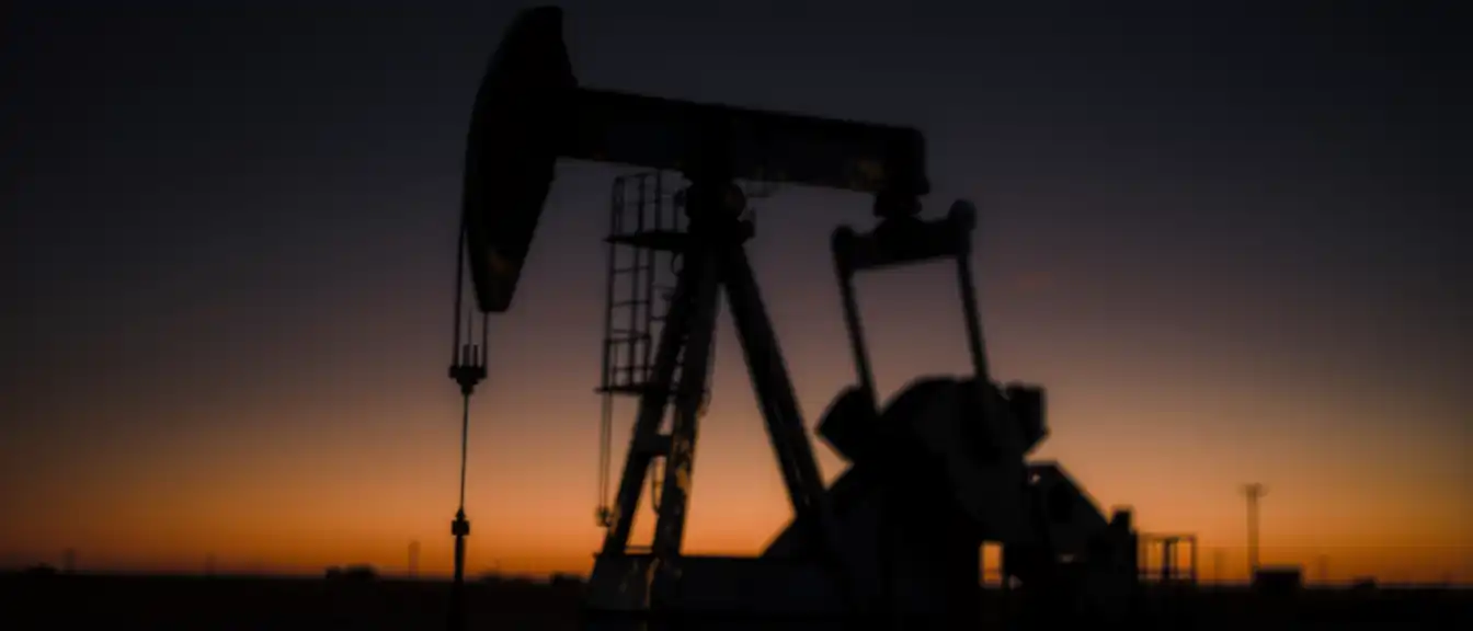 Резкое падение бюджетных поступлений от нефти и газа: итоги августа