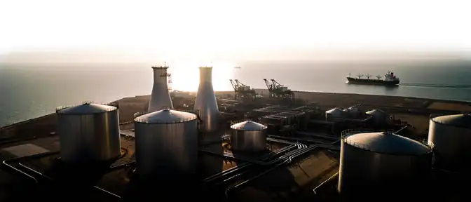 Нефтяной капкан: почему Вашингтон обходит стороной иранский остров Харк